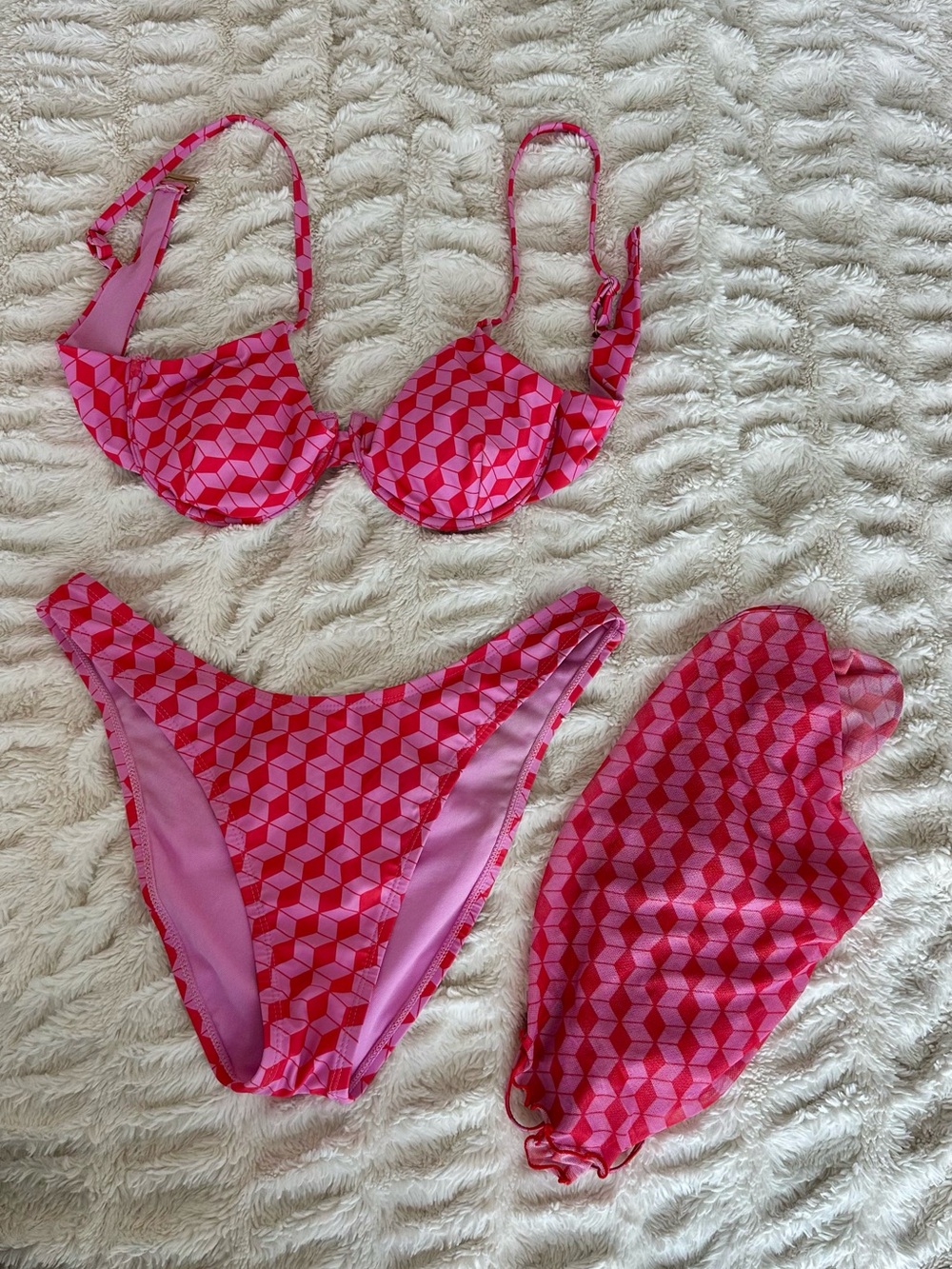 Jessica Simpson Pink Geometric 3 Piece Swim Set & Cover-Up